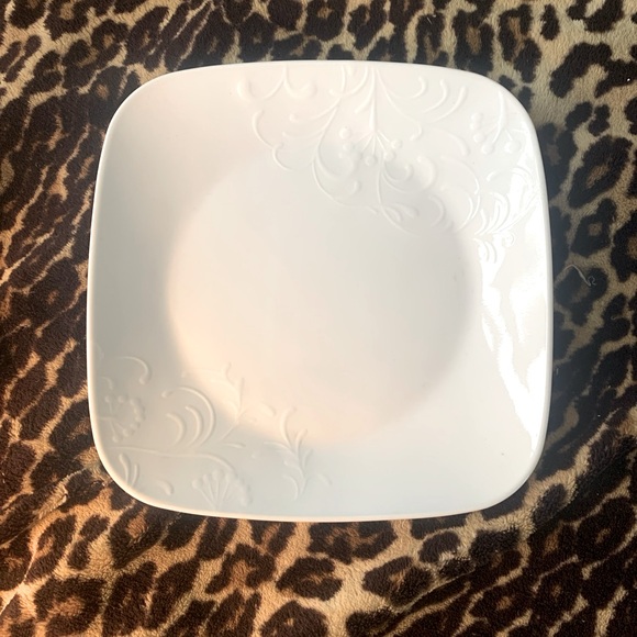 Corelle Cherish Square Luncheon Plate 9" wide - Picture 1 of 4